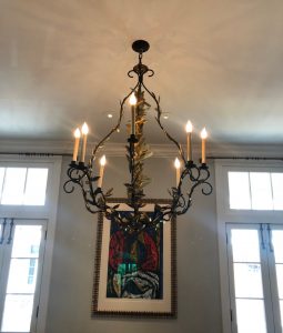 New Orleans Chandelier Installation Professional Electric - How To Install Heavy Chandelier On High Ceiling